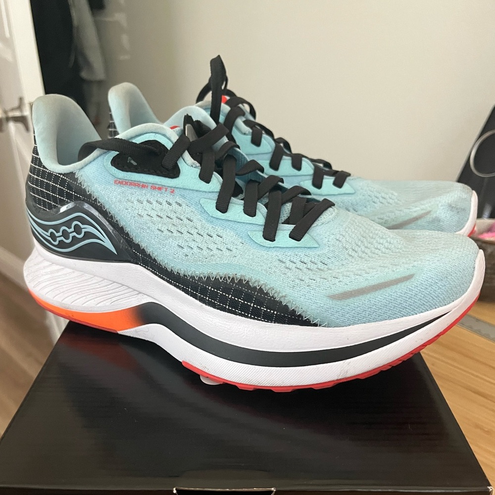 Saucony Endorphin Shift 2, Size 9, Womens